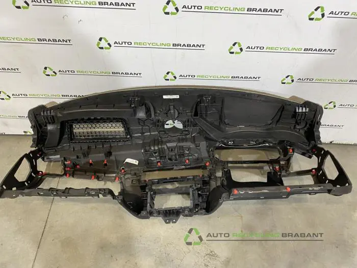 Dashboard - 7b6d3ae8-8095-4ca1-8532-a6b67bc8b3e2.jpg