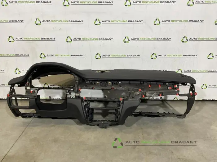 Dashboard - 951444ab-b2a6-49d1-ad23-468827e7087f.jpg