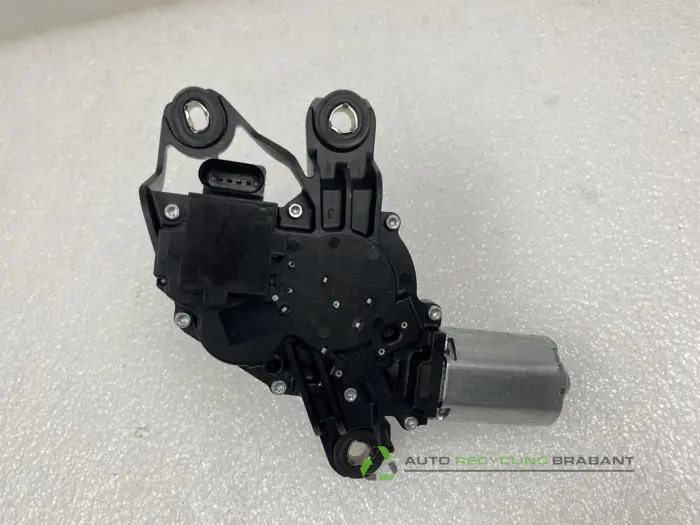 Ruitenwissermotor achter - 4d0ef603-e6e2-453d-880f-0973a0e42a12.jpg