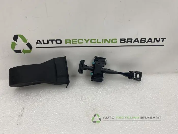 Deurvanger 4Deurs links-voor Volkswagen Arteon