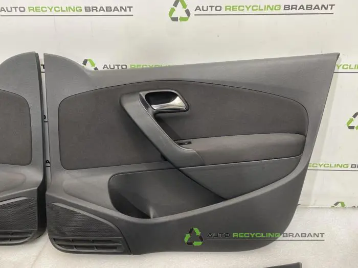 Türverkleidung 4-türig links vorne - 86046490-3eb6-41fd-b0e6-156a89b27d46.jpg