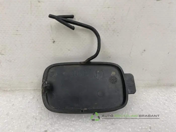 Abdeckkappe Abschleppöse vorne - b0c69af5-16f8-429b-bdde-ac0eb39d4800.jpg