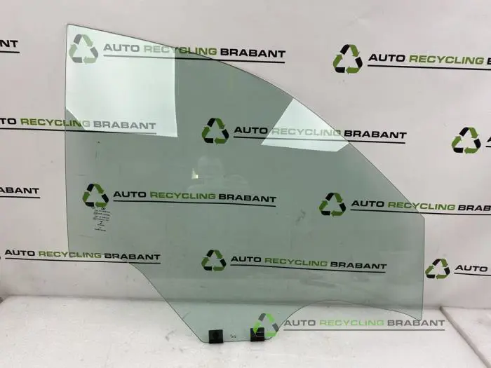 Vitre portière 4portes avant droite Renault Twingo