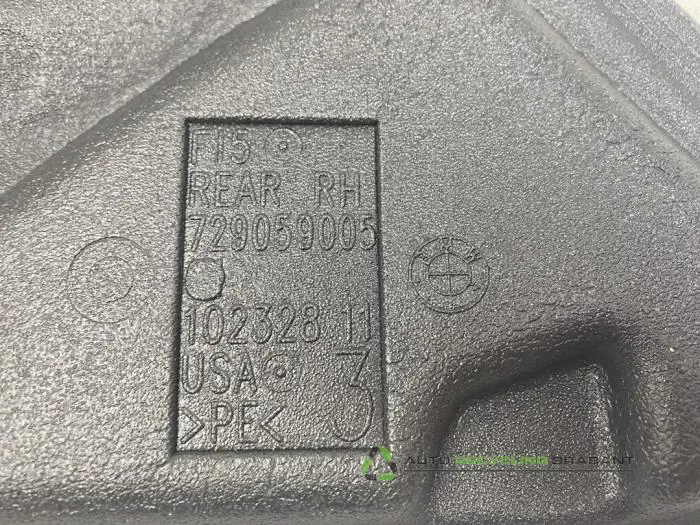 Türverkleidung 4-türig rechts hinten - 0bc9f156-c07a-44cd-848c-5c7ed80b2728.jpg