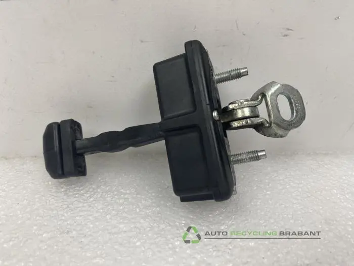 Deurvanger 4Deurs links-voor - 1fc465b1-6de4-44a9-b5c5-4461038257c2.jpg