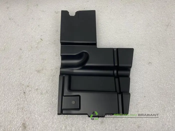 Radiateur - 3c838b8f-a1c8-440b-bd64-931026b7444d.jpg