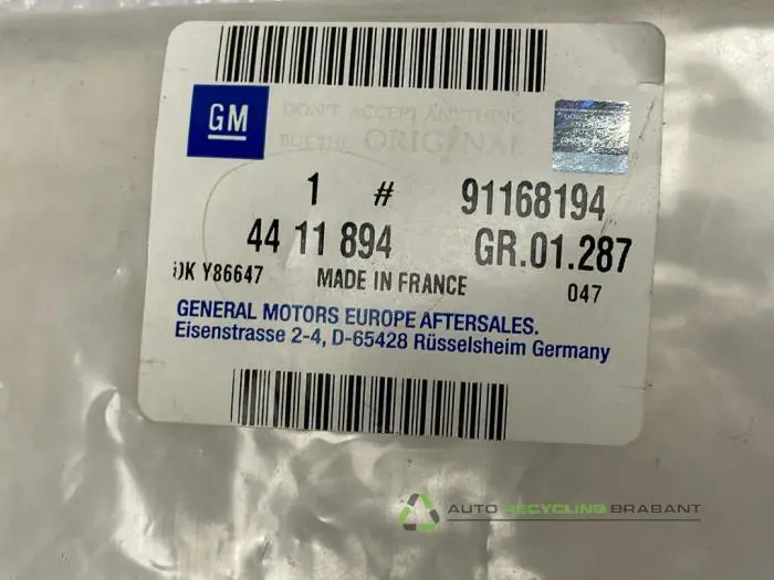 Radiateur - cbf8177b-1b56-4df7-920c-bf6cad9af60d.jpg