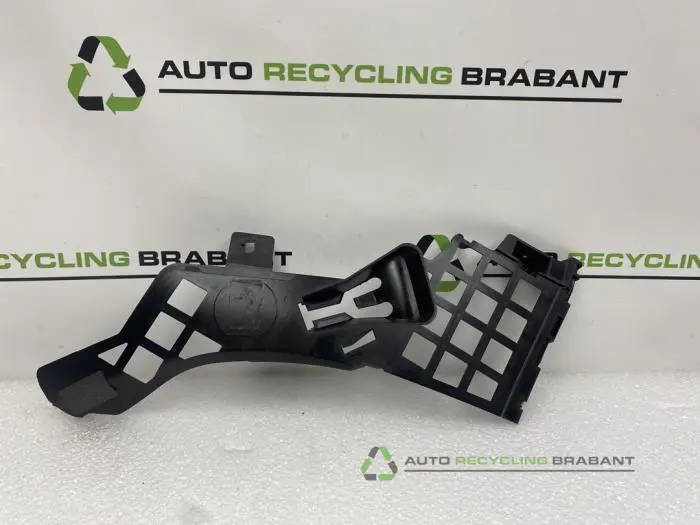 Bumpersteun rechts-voor Mercedes CLA