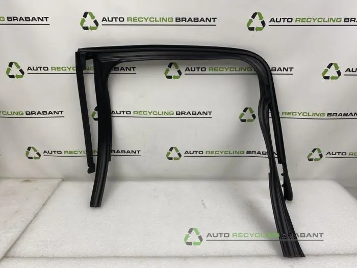 Portierrubber 4Deurs rechts-achter Mini Countryman