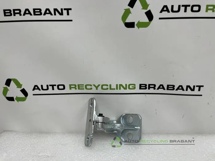 Scharnier deur links-voor Landrover Discovery