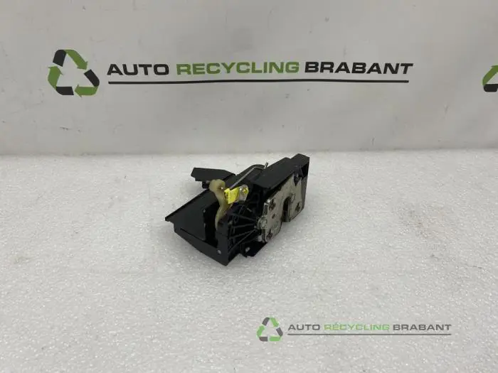 Deurslot Mechaniek 4Deurs links-voor Dacia Sandero