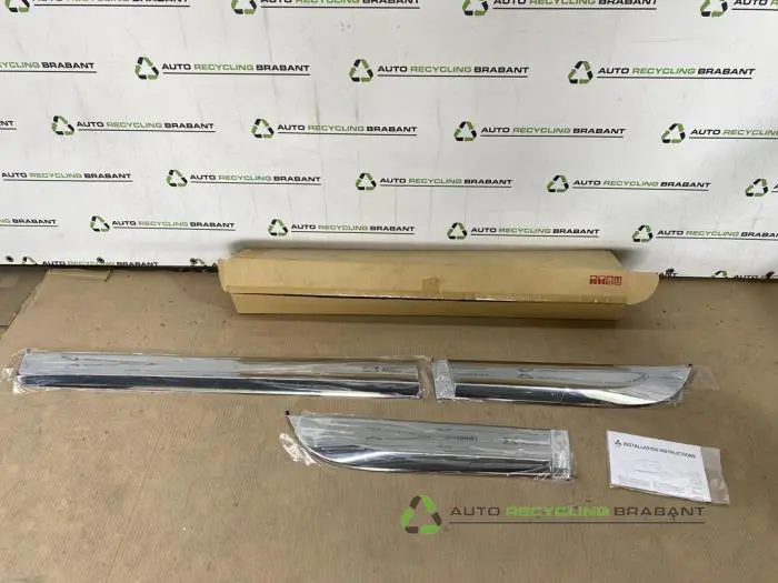 Sierstrip Mitsubishi L200