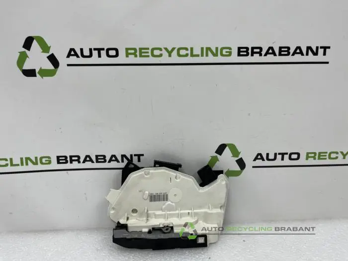 Deurslot Mechaniek 4Deurs links-achter Volkswagen Tiguan