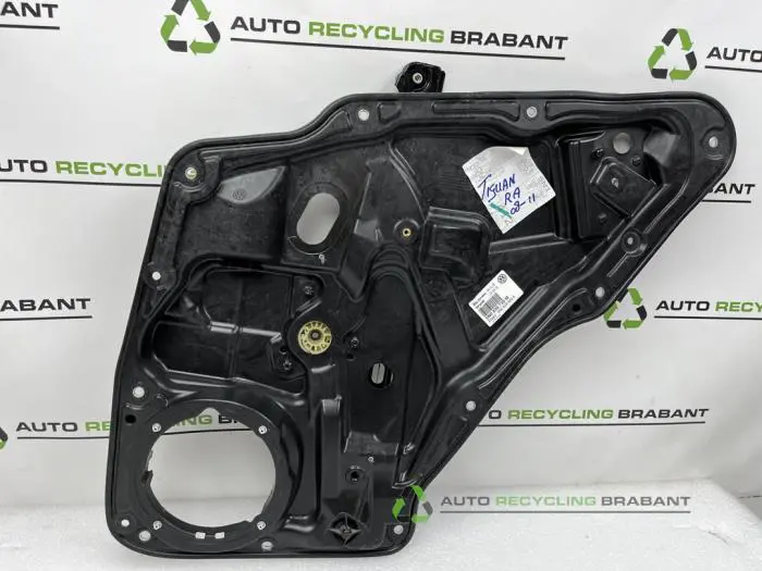 Ruitmechaniek 4Deurs rechts-achter Volkswagen Tiguan