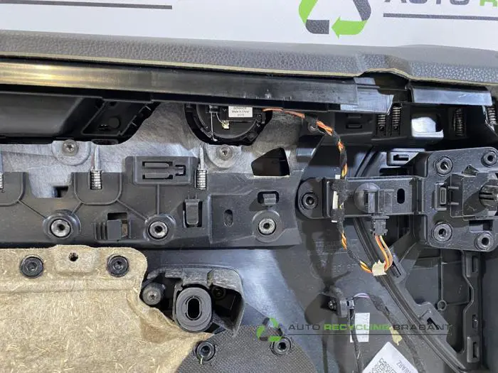 Türverkleidung 4-türig rechts vorne - 04aa42b4-559f-4609-a1ba-6acfe43aed4a.jpg