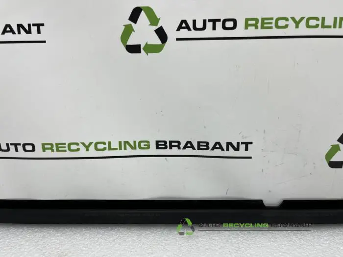 Sierstrip - 0a683680-fb9e-42f7-a2b5-6c563ce0b032.jpg