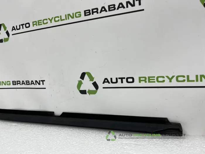 Sierstrip - c7e7bd03-c299-4d72-b5a5-7250482ef817.jpg