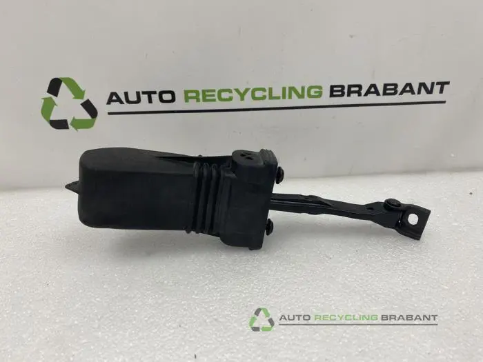 Deurvanger 4Deurs links-voor Audi A3