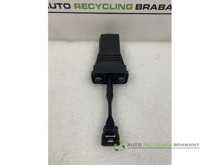 Deurvanger 4Deurs links-voor - d9d0fa5b-1a8d-4175-b6ac-668e938e6a25.jpg