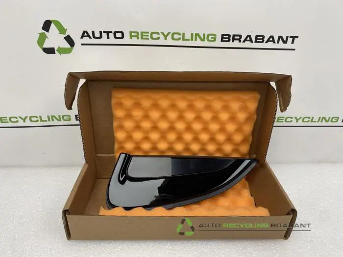 C-stijl afdekkap links BMW X2