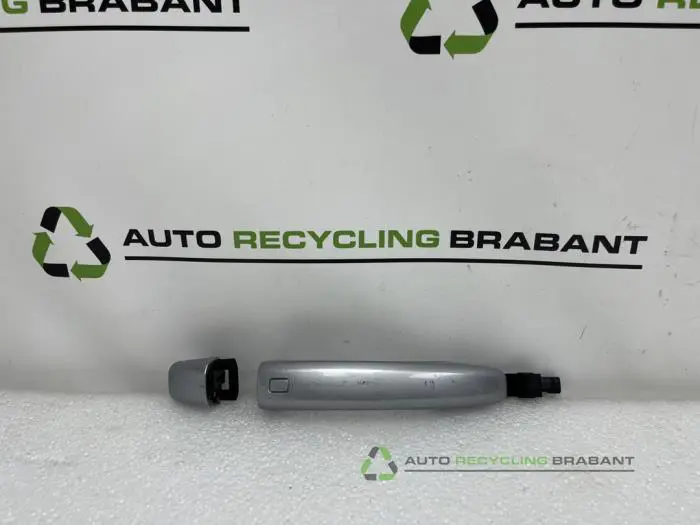 Front door handle 4-door, right Audi Q3