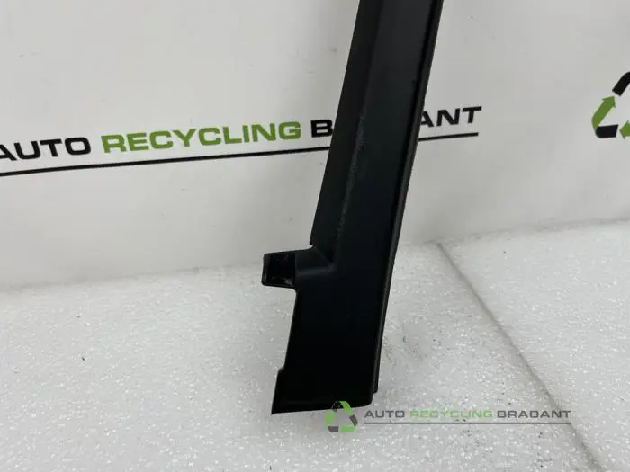 Portierbekleding 2Deurs rechts - a7ba71d4-6535-4164-952d-4cd32c2f01c4.jpg