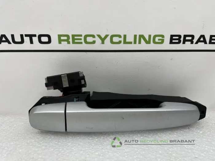 Portiergreep 4Deurs rechts-voor - 853391e8-b38b-4a5b-a9c2-7ca7d9da0be9.jpg