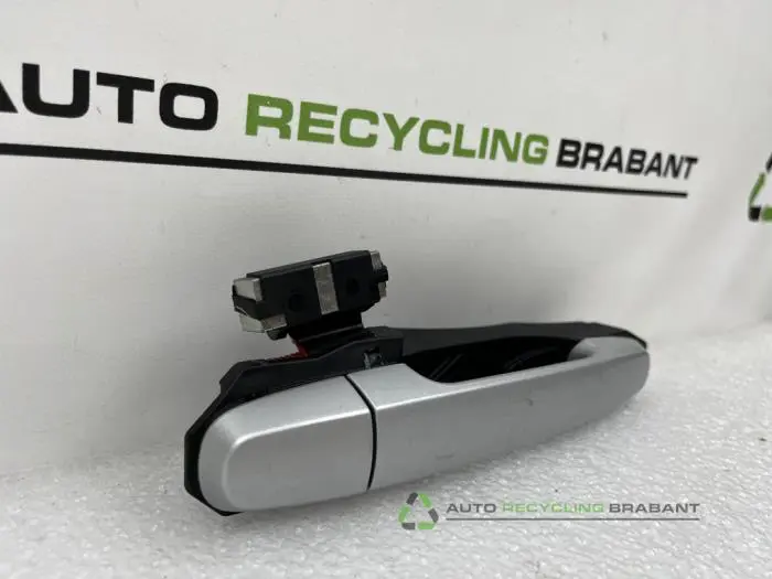 Portiergreep 4Deurs rechts-voor - a623dd8e-5013-40bd-85f3-d4fc2ad92312.jpg