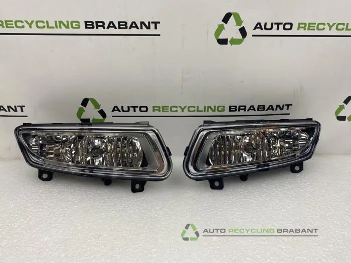 Mistlamp links-voor Volkswagen Polo