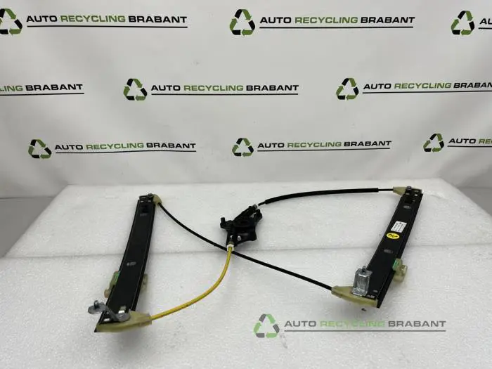 Ruitmechaniek 4Deurs rechts-voor Audi A4