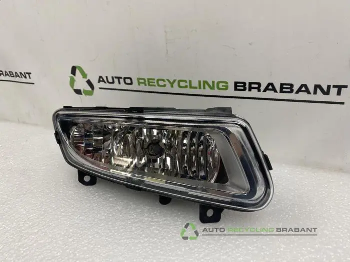 Mistlamp rechts-voor - 49992a80-bb31-431c-8fa7-0cb6468b425b.jpg