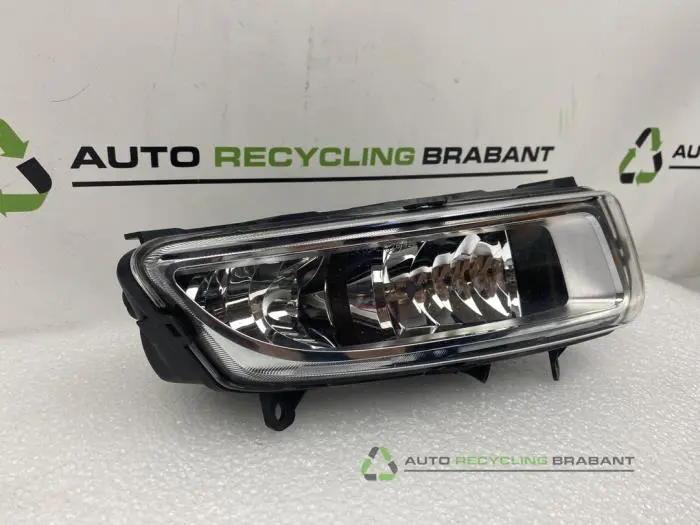 Mistlamp rechts-voor - fd8e8186-b7ef-46cb-adca-e109912e1bec.jpg