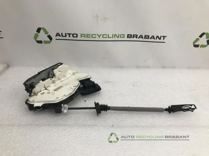 Deurslot Mechaniek 4Deurs rechts-achter Volkswagen Polo