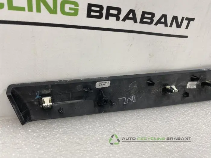 Zierleiste - de317060-5513-40f9-90bb-fc98b685b25a.jpg