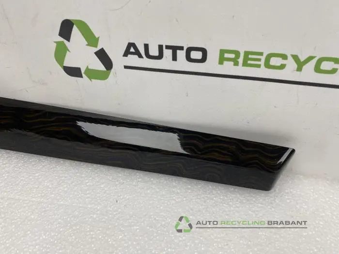 Zierleiste - df2cb8e0-4266-4661-8cc8-371486494c18.jpg