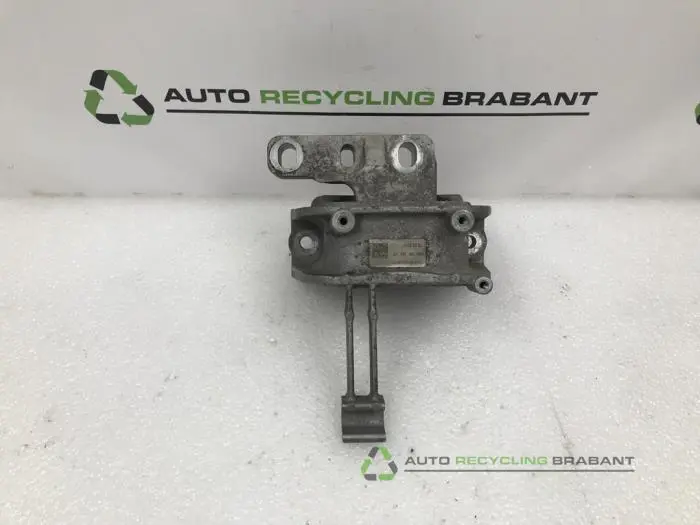 Motorsteun Volkswagen Golf