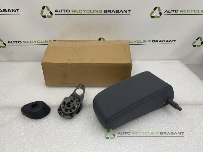 Armleuning Opel Meriva