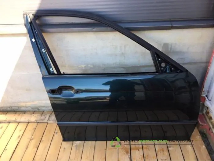 Front door 4-door, right BMW 3-Serie Front door 4-door, right BMW 3-Serie