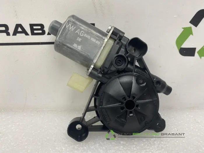 Door window motor - a312af71-849b-4e31-ab3c-e6609b3daad3.jpg