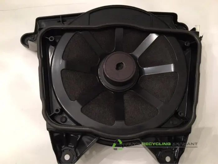 Subwoofer Audi A8