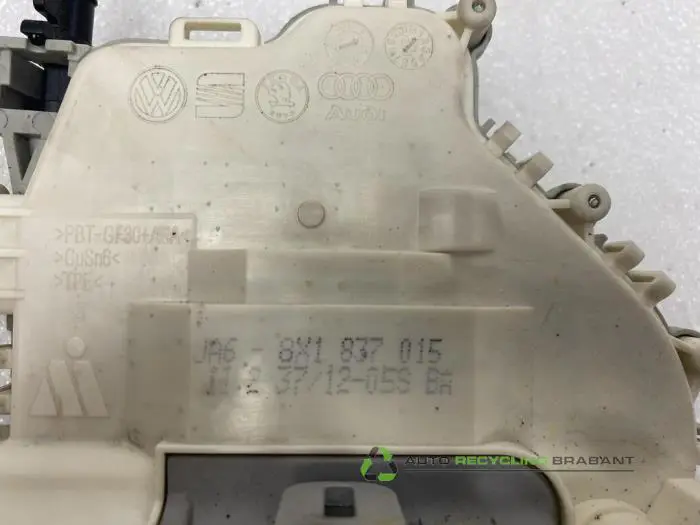 Deurslot Mechaniek 4Deurs links-voor - 3e39d1e7-0601-4e6e-b9fb-3bab307a8c82.jpg