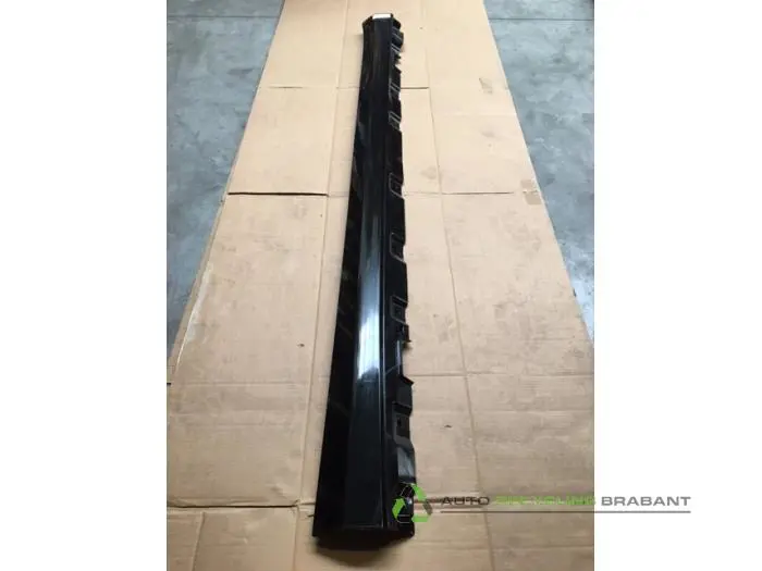 Zijskirt rechts Mercedes S-Klasse