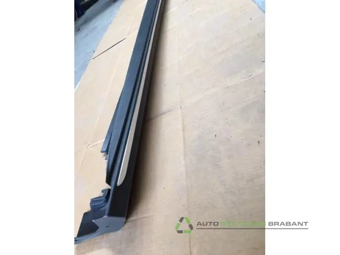 Zierleiste Mercedes ML-Klasse