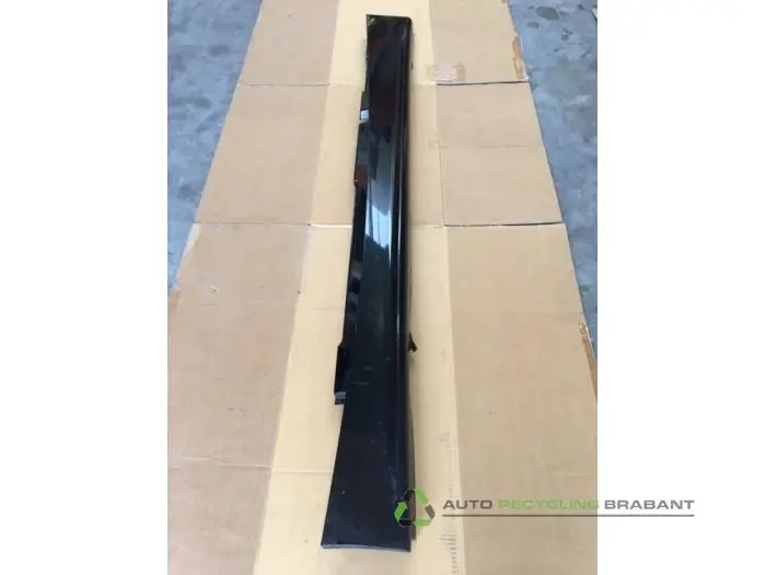 Zijskirt links BMW 1-Serie