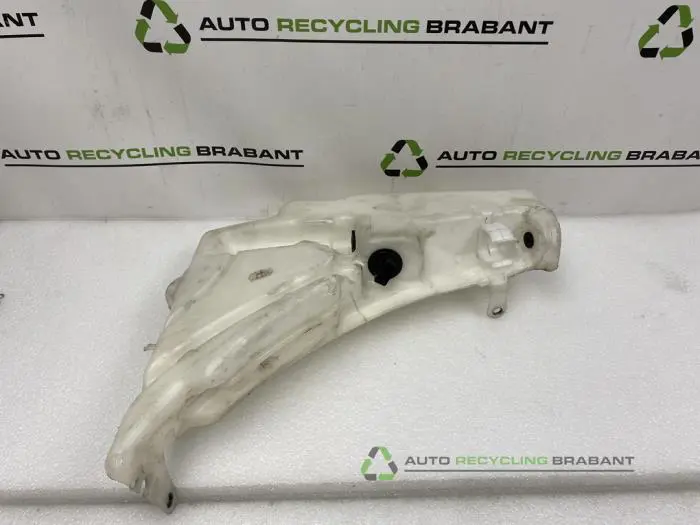 Ruitensproeiertank voor Audi A4