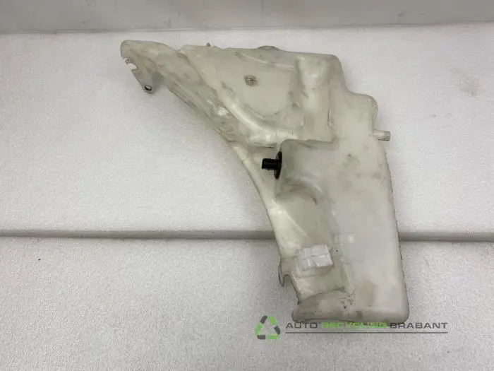 Ruitensproeiertank voor - 6bb22659-ce38-405a-b225-8e4c41b822b0.jpg