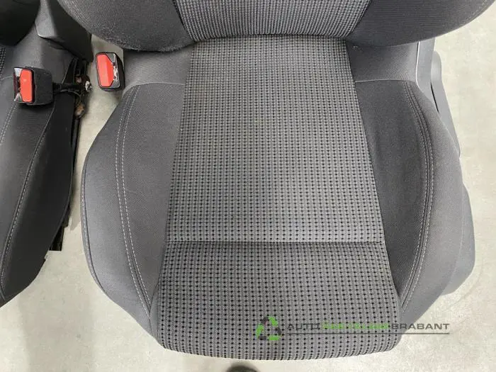 Bekleding Set (compleet) - 122002aa-5c7b-4c0b-b4a9-590b57ea1434.jpg