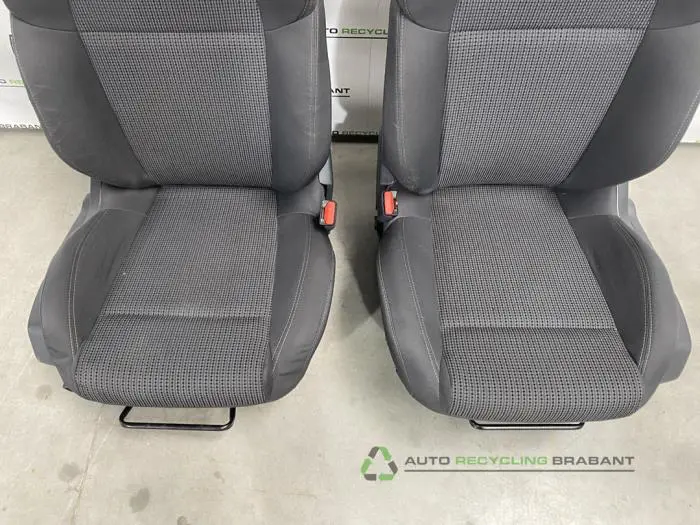 Bekleding Set (compleet) - 3bc2ddfb-b372-4122-ac17-daf77df40a4e.jpg