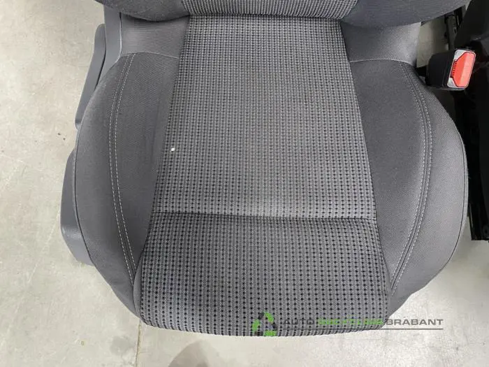 Bekleding Set (compleet) - aa99e03f-d1f3-44b4-b02c-07f479724fe7.jpg