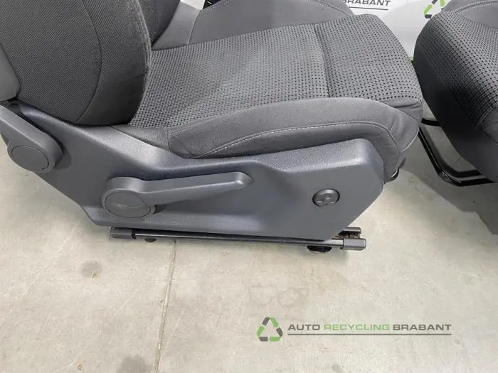 Bekleding Set (compleet) - deff05e0-2994-4bc3-ad43-009602d01a9d.jpg